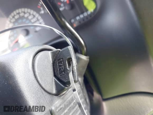 2000 Dodge Passenger with VIN 2B5WB35Z3YK170658, listed as a IAAI auction lot 42160385 with 69,843 mi miles and . Bid and sale history available at DreamBid. Image 10.