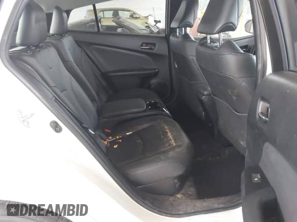 2018 Toyota Prius Plus z VIN JTDKARFP6J3073923, wystawiony jako IAAI lot #42580231 z przebiegiem 119 619 mil mil oraz . Historia ofert i sprzedaży dostępna na DreamBid. Obrazek 8.