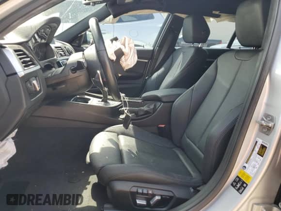 2016 BMW 3 Series 328i xDrive z VIN WBA8G5C57GK442594, wystawiony jako Copart lot #65760744 z przebiegiem 97 612 mil mil oraz Czysty tytuł • Clean title. Historia ofert i sprzedaży dostępna na DreamBid. Obrazek 7.