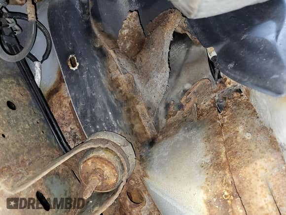 2011 Ford Econoline Cargo Commercial with VIN 1FTNE2EL2BDA70911, listed as a IAAI auction lot 43563678 with 148,036 mi miles and . Bid and sale history available at DreamBid. Image 9.