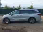 2025 Honda Odyssey EX-L with VIN 5FNRL6H60SB003317, listed as a IAAI auction lot 43330575 with 17,469 mi miles and . Bid and sale history available at DreamBid. Image 14.