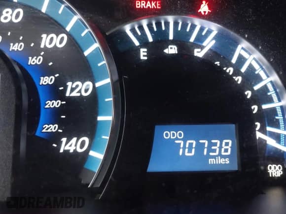 2013 Toyota Camry LE z VIN 4T1BD1FK2DU069763, wystawiony jako IAAI lot #43414989 z przebiegiem 70 738 mil mil oraz . Historia ofert i sprzedaży dostępna na DreamBid. Obrazek 15.