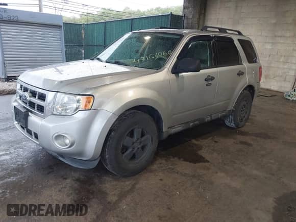 2011 Ford Escape XLT с VIN 1FMCU9D76BKA24528, выставлен на аукционе IAAI как лот 42168060 с пробегом 168 895 миль миль и . История ставок и продаж доступна на DreamBid. Изображение 17.