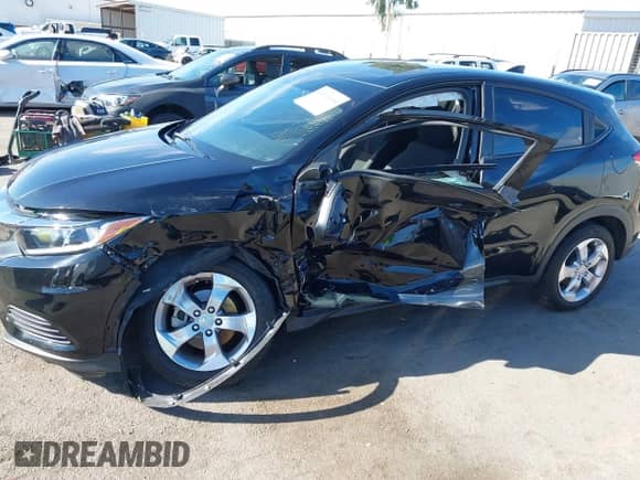 2022 Honda HR-V LX with VIN 3CZRU5H37NM730557, listed as a IAAI auction lot 43171104 with 22,373 mi miles and . Bid and sale history available at DreamBid. Image 6.