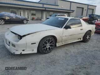 1992 Chevrolet Camaro RS z VIN 1G1FP23E3NL138901, wystawiony jako Copart lot #78692554 z przebiegiem 80 436 mil mil oraz Szkoda całkowita • Salvage title. Historia ofert i sprzedaży dostępna na DreamBid. Obrazek 1.