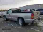 2002 GMC Sierra 1500 z VIN 1GTEC14W22Z240649, wystawiony jako Copart lot #42958365 z przebiegiem 105 857 mil mil oraz Szkoda całkowita • Salvage title. Historia ofert i sprzedaży dostępna na DreamBid. Obrazek 2.