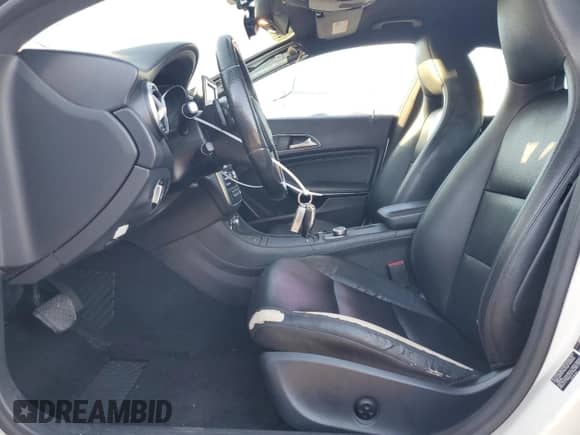 2014 Mercedes-Benz CLA 250 с VIN WDDSJ4EBXEN128351, выставлен на аукционе Copart как лот 86779805 с пробегом 190 637 миль миль и Чистый • Clean title. История ставок и продаж доступна на DreamBid. Изображение 7.