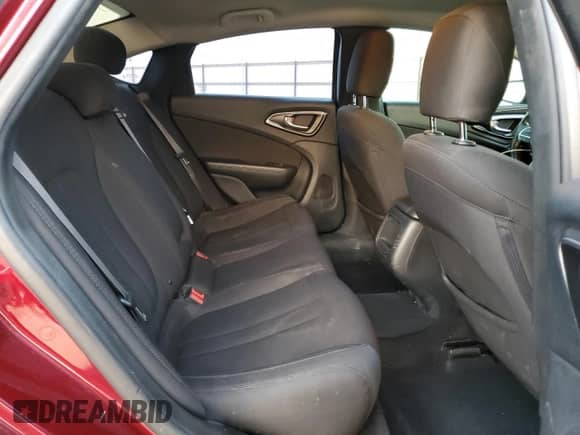 2016 Chrysler 200 LX с VIN 1C3CCCFB9GN177145, выставлен на аукционе Copart как лот 83252724 с пробегом 184 059 миль миль и Списание • Salvage title. История ставок и продаж доступна на DreamBid. Изображение 10.