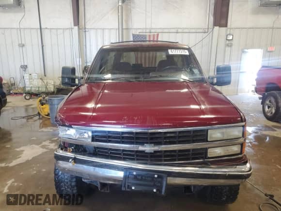 1992 Chevrolet Blazer z VIN 1GNEK18K7NJ327080, wystawiony jako Copart lot #61777315 z przebiegiem 132 687 mil mil oraz Nie do naprawy • Non repairable. Historia ofert i sprzedaży dostępna na DreamBid. Obrazek 5.