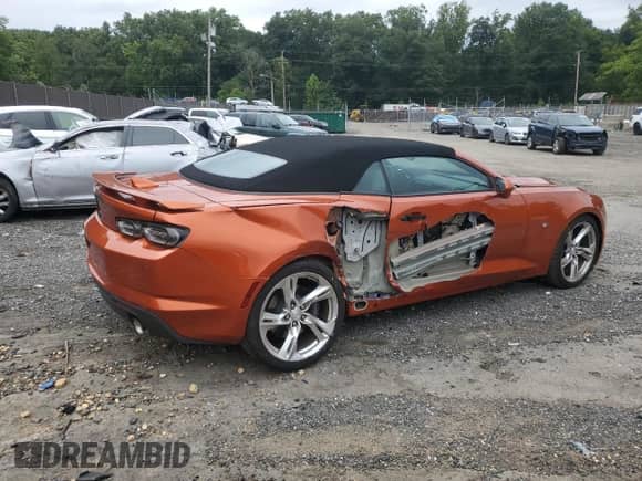 2023 Chevrolet Camaro 2SS with VIN 1G1FH3D74P0118292, listed as a Copart auction lot 69614065 with 2,584 mi miles and Salvage title. Bid and sale history available at DreamBid. Image 3.