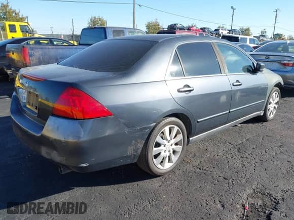 2006 Honda Accord LX with VIN 1HGCM56416A131192, listed as a IAAI auction lot 43493514 with 256,479 mi miles and . Bid and sale history available at DreamBid. Image 4.
