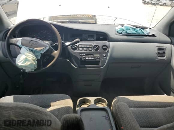 2000 Honda Odyssey LX с VIN 2HKRL1856YH618071, выставлен на аукционе Copart как лот 63548615 с пробегом 206 949 миль миль и Списание • Salvage title. История ставок и продаж доступна на DreamBid. Изображение 8.