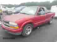 2000 Chevrolet S-10 LS with VIN 1GCCS1941Y8133124, listed as a IAAI auction lot 42949676 with Not provided miles and . Bid and sale history available at DreamBid. Image 2.
