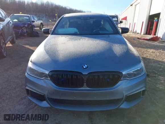 2019 BMW 5 Series M550i xDrive с VIN WBAJB9C51KB464283, выставлен на аукционе IAAI как лот 41397420 с пробегом Не указан миль и . История ставок и продаж доступна на DreamBid. Изображение 12.