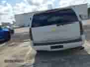 2010 Chevrolet Tahoe LS с VIN 1GNMCAE01AR262122, выставлен на аукционе IAAI как лот 42521429 с пробегом 214 686 миль миль и . История ставок и продаж доступна на DreamBid. Изображение 16.