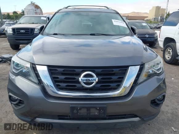 2017 Nissan Pathfinder SL with VIN 5N1DR2MN3HC621795, listed as a IAAI auction lot 42832428 with 151,114 mi miles and . Bid and sale history available at DreamBid. Image 6.