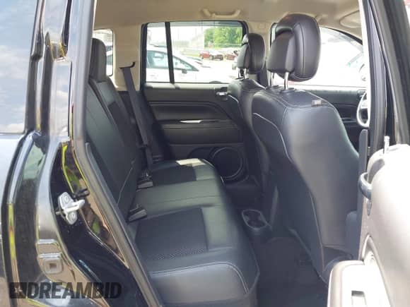 2015 Jeep Compass Latitude with VIN 1C4NJCEB5FD361630, listed as a IAAI auction lot 42263965 with 66,866 mi miles and . Bid and sale history available at DreamBid. Image 8.