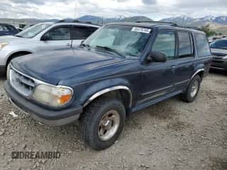 1998 Ford Explorer XL с VIN 1FMZU34E4WUB81684, выставлен на аукционе Copart как лот 56475745 с пробегом 199 362 миль миль и Списание • Salvage title. История ставок и продаж доступна на DreamBid. Изображение 1.