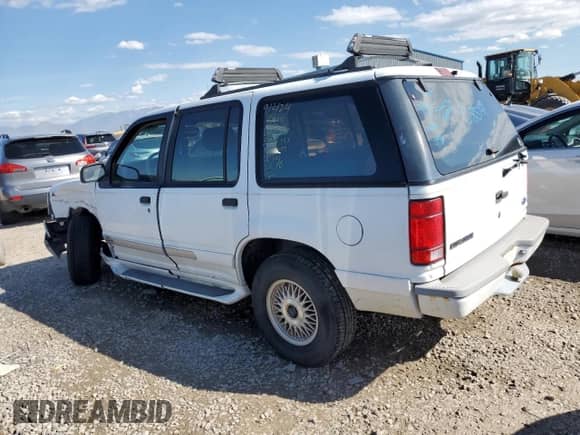 1993 Ford Explorer Eddie Bauer z VIN 1FMDU32X0PUD85141, wystawiony jako Copart lot #71320944 z przebiegiem 810 mil mil oraz Szkoda całkowita • Salvage title. Historia ofert i sprzedaży dostępna na DreamBid. Obrazek 2.