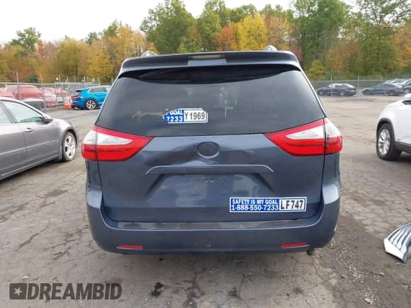 2015 Toyota Sienna LE with VIN 5TDKK3DC8FS573940, listed as a IAAI auction lot 43421539 with 113,175 mi miles and . Bid and sale history available at DreamBid. Image 16.