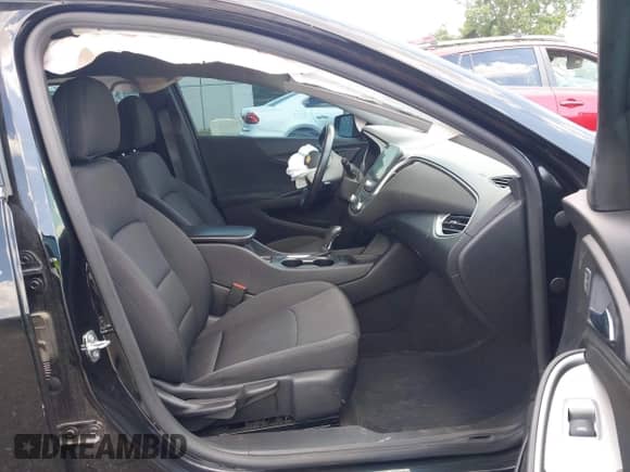 2020 Chevrolet Malibu RS with VIN 1G1ZG5ST2LF113658, listed as a IAAI auction lot 42660454 with 92,158 mi miles and . Bid and sale history available at DreamBid. Image 5.