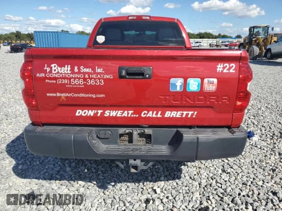 2017 Toyota Tundra SR z VIN 5TFRM5F11HX112088, wystawiony jako Copart lot #87016465 z przebiegiem 99 094 mil mil oraz Szkoda całkowita • Salvage title. Historia ofert i sprzedaży dostępna na DreamBid. Obrazek 6.