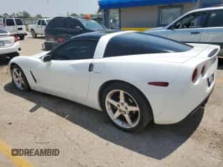 2005 Chevrolet Corvette with VIN 1G1YY24U055132229, listed as a Copart auction lot 54847944 with 61,900 mi miles and Salvage title. Bid and sale history available at DreamBid. Image 2.