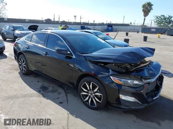 2020 Chevrolet Malibu RS with VIN 1G1ZG5STXLF135018, listed as a IAAI auction lot 43195958 with 94,145 mi miles and . Bid and sale history available at DreamBid. Image 1.