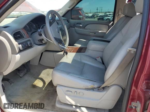 2007 Chevrolet Tahoe LTZ z VIN 1GNFK13077R423855, wystawiony jako Copart lot #63448995 z przebiegiem 243 866 mil mil oraz Szkoda całkowita • Salvage title. Historia ofert i sprzedaży dostępna na DreamBid. Obrazek 7.