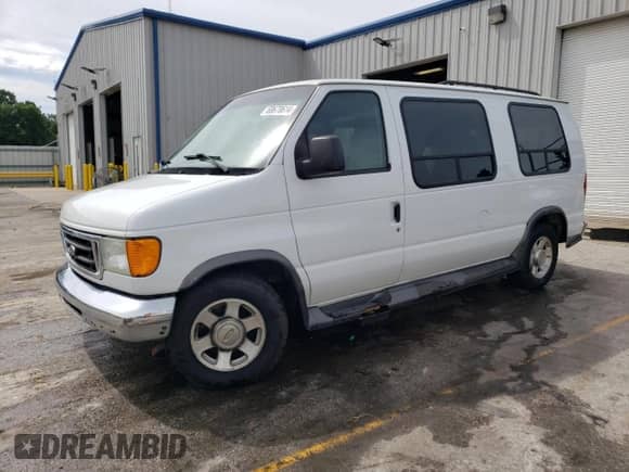 2006 Ford Econoline Cargo Recreational с VIN 1FDRE14W46HA12025, выставлен на аукционе Copart как лот 68670614 с пробегом 117 301 миль миль и Списание • Salvage title. История ставок и продаж доступна на DreamBid. Изображение 1.