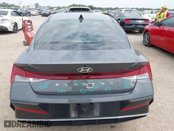 2024 Hyundai Elantra SEL с VIN KMHLS4DGXRU761920, выставлен на аукционе IAAI как лот 43064401 с пробегом 14 433 миль миль и . История ставок и продаж доступна на DreamBid. Изображение 16.