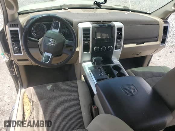 2011 Ram 1500 Big Horn z VIN 1D7RB1GP2BS570282, wystawiony jako Copart lot #66951015 z przebiegiem Nie podano mil oraz Szkoda całkowita • Salvage title. Historia ofert i sprzedaży dostępna na DreamBid. Obrazek 8.