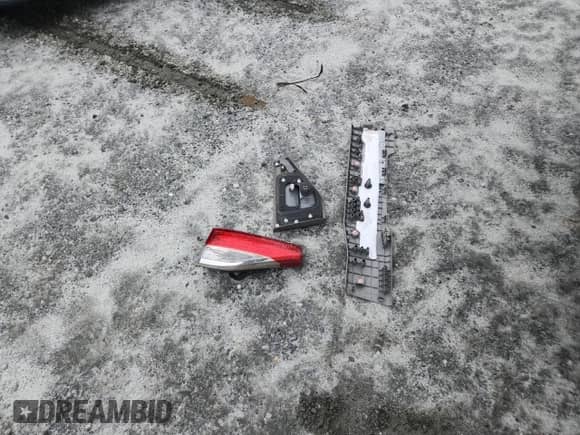 2015 Honda Odyssey LX with VIN 5FNRL5H24FB115888, listed as a Copart auction lot 68158785 with 139,233 mi miles and Salvage title. Bid and sale history available at DreamBid. Image 13.