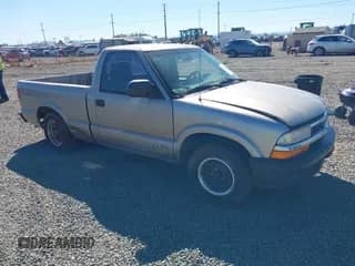 2001 Chevrolet S-10 с VIN 1GCCS145X1K102236, выставлен на аукционе IAAI как лот 43239212 с пробегом 130 819 миль миль и . История ставок и продаж доступна на DreamBid. Изображение 1.