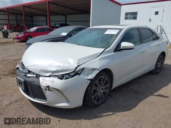 2016 Toyota Camry XLE with VIN 4T1BF1FK7GU187712, listed as a IAAI auction lot 43099840 with 131,543 mi miles and . Bid and sale history available at DreamBid. Image 17.