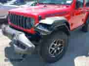 2025 Jeep Wrangler Rubicon z VIN 1C4PJXFN4SW573748, wystawiony jako IAAI lot #42660183 z przebiegiem 763 mil mil oraz . Historia ofert i sprzedaży dostępna na DreamBid. Obrazek 6.