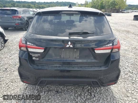 2021 Mitsubishi Outlander ES z VIN JA4ARUAU6MU031474, wystawiony jako Copart lot #69623645 z przebiegiem 58 157 mil mil oraz Szkoda całkowita • Salvage title. Historia ofert i sprzedaży dostępna na DreamBid. Obrazek 6.