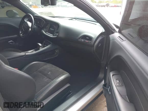 2022 Dodge Challenger R/T Scat Pack с VIN 2C3CDZFJ5NH113469, выставлен на аукционе IAAI как лот 42213277 с пробегом 32 831 миль миль и . История ставок и продаж доступна на DreamBid. Изображение 5.