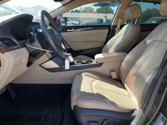 2016 Hyundai Sonata Sport с VIN 5NPE34AF4GH419408, выставлен на аукционе Copart как лот 80646965 с пробегом 85 203 миль миль и Списание • Salvage title. История ставок и продаж доступна на DreamBid. Изображение 7.