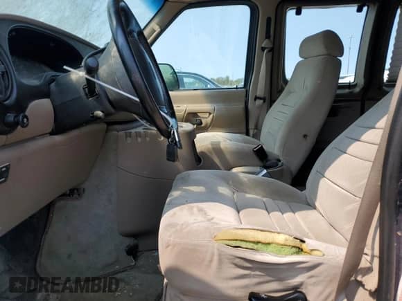 2001 Ford Econoline Cargo Recreational with VIN 1FDRE14L51HB25836, listed as a Copart auction lot 70288734 with 191,696 mi miles and Clean title. Bid and sale history available at DreamBid. Image 7.