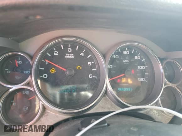 2008 Chevrolet Silverado 1500 LTZ z VIN 2GCEK13MX81189762, wystawiony jako Copart lot #90975545 z przebiegiem 280 570 mil mil oraz Czysty tytuł • Clean title. Historia ofert i sprzedaży dostępna na DreamBid. Obrazek 9.