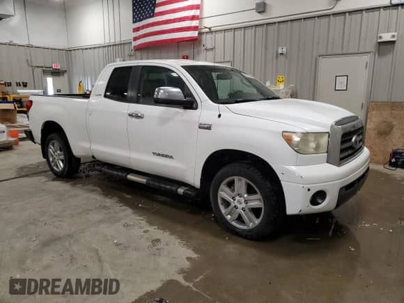 2007 Toyota Tundra Limited с VIN 5TFBV58147X015574, выставлен на аукционе Copart как лот 69936905 с пробегом 201 751 миль миль и Чистый • Clean title. История ставок и продаж доступна на DreamBid. Изображение 4.