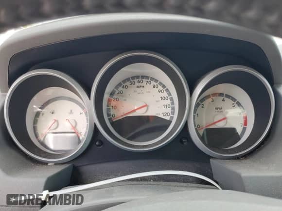 2009 Dodge Grand Caravan SXT z VIN 2D8HN54179R584664, wystawiony jako Copart lot #82564285 z przebiegiem Nie podano mil oraz Szkoda całkowita • Salvage title. Historia ofert i sprzedaży dostępna na DreamBid. Obrazek 9.