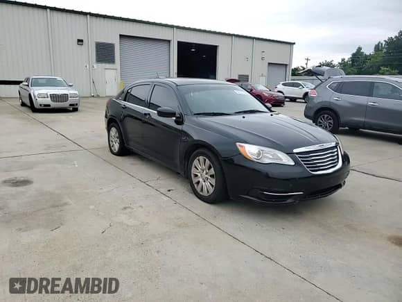 2014 Chrysler 200 LX with VIN 1C3CCBAB2EN211523, listed as a Copart auction lot 67131705 with 150,293 mi miles and Salvage title. Bid and sale history available at DreamBid. Image 13.
