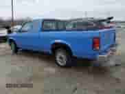 1990 Dodge Dakota z VIN 1B7FL23X2LS638751, wystawiony jako Copart lot #44015715 z przebiegiem 197 199 mil mil oraz Nie do naprawy • Non repairable. Historia ofert i sprzedaży dostępna na DreamBid. Obrazek 2.