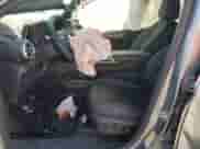 2025 Chevrolet Equinox FWD LT z VIN 3GNAXHEG8SL119609, wystawiony jako Copart lot #50100505 z przebiegiem Nie podano mil oraz Czysty tytuł • Clean title. Historia ofert i sprzedaży dostępna na DreamBid. Obrazek 7.