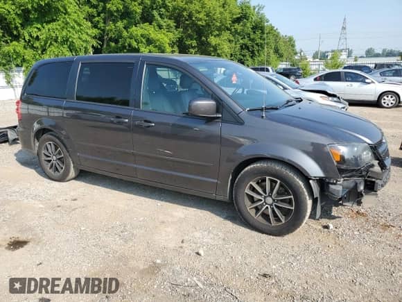 2017 Dodge Grand Caravan GT with VIN 2C4RDGEG4HR606025, listed as a Copart auction lot 64727035 with 179,598 mi miles and Salvage title. Bid and sale history available at DreamBid. Image 4.