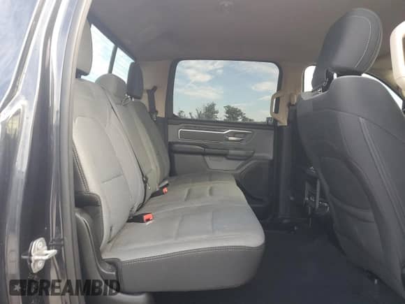 2019 Ram 1500 Big Horn z VIN 1C6SRFFTXKN660126, wystawiony jako Copart lot #81005525 z przebiegiem 51 067 mil mil oraz Nie do naprawy • Non repairable. Historia ofert i sprzedaży dostępna na DreamBid. Obrazek 10.