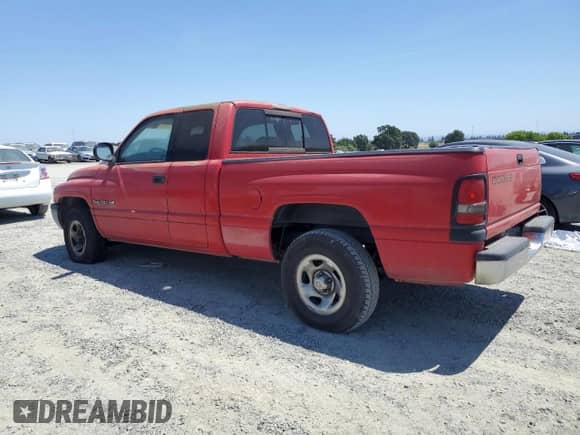 2001 Dodge 1500 with VIN 3B7HC13Y81M553382, listed as a Copart auction lot 59171165 with 129,737 mi miles and Non repairable. Bid and sale history available at DreamBid. Image 2.