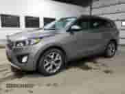 2016 Kia Sorento SXL z VIN 5XYPKDA56GG017609, wystawiony jako Copart lot #86192155 z przebiegiem 130 792 mil mil oraz Czysty tytuł • Clean title. Historia ofert i sprzedaży dostępna na DreamBid. Obrazek 1.